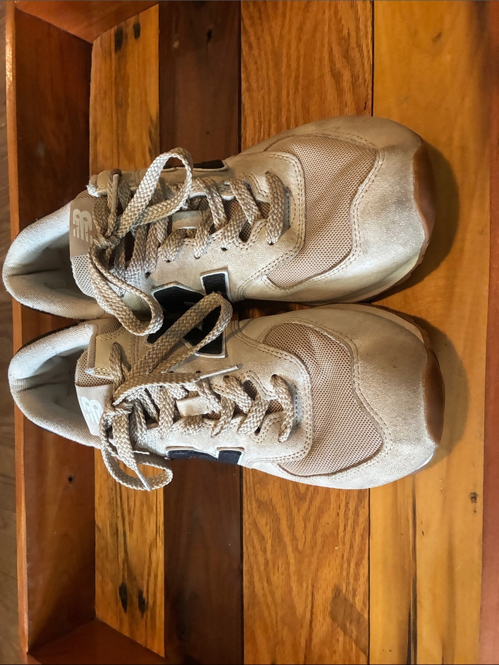 New Balance men’s Beige and Black 574 Retro Runner 10 - Picture 4 of 8